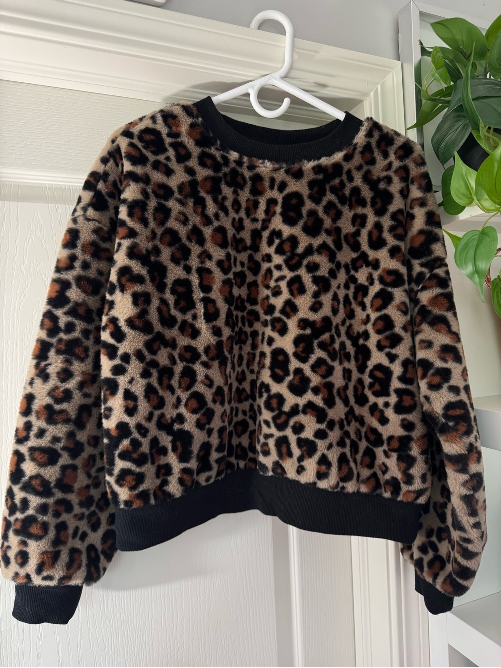 Wild Fable Leopard Print Plush Pullover Top - Black and Brown